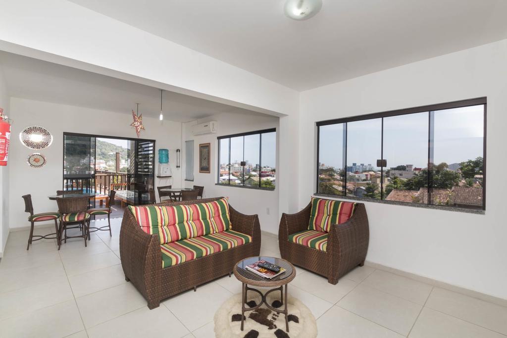 Residencial Abuelos Bombinhas